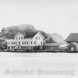 Skåtøy kommunehus